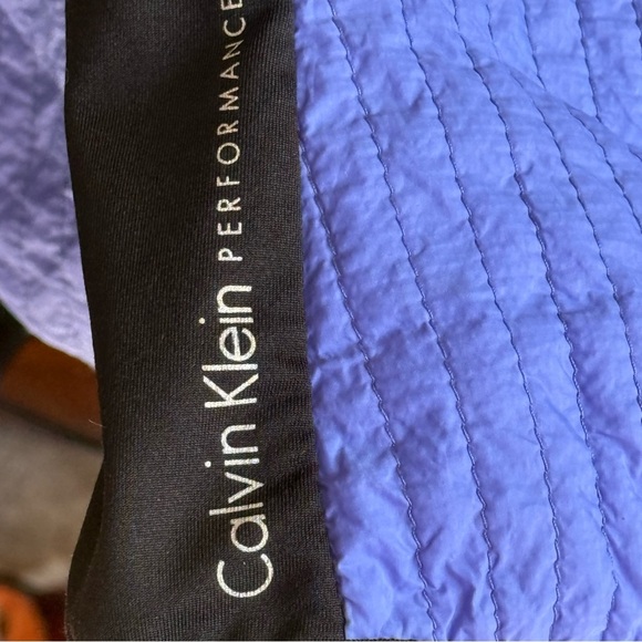 Calvin Klein Lightweight & Comfortable Performance Jacket - Picture 10 of 11